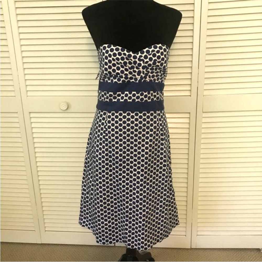Super Cute Retro Look Blue and White Polka Dot Strapless Dress 💙 - Picture 11 of 11